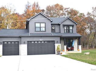 12955 Twyla Ln, Hartland, MI 48353