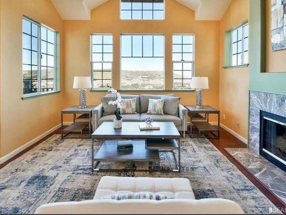 1st image of 17 Sunrise Ct