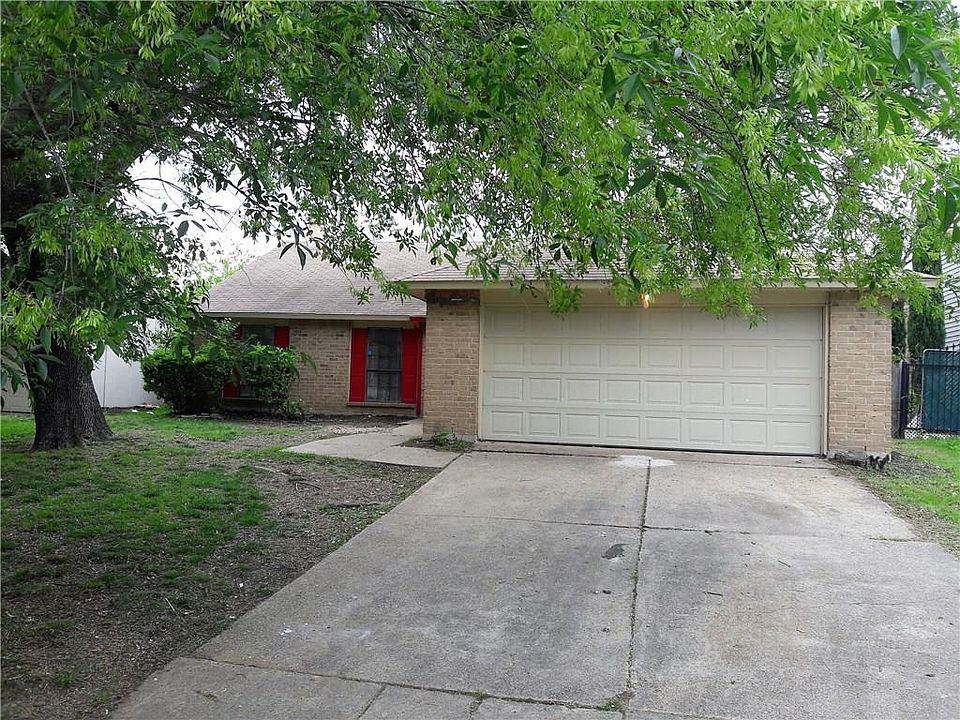 1st image of 3304 Amberway Dr