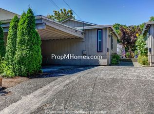 323-325 SE 78th Ave, Portland, OR 97215