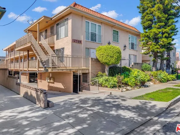 12705 Ramona Ave, Hawthorne, CA 90250