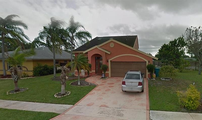 1st image of 590 NW 9th Ct