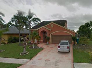590 NW 9th Ct, Boynton Beach, FL 33426