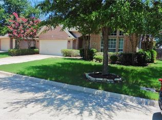 310 Lakewood Dr, Trophy Club, TX 76262