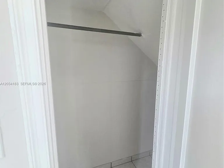1112 SW 11th St #2 — Photo 5