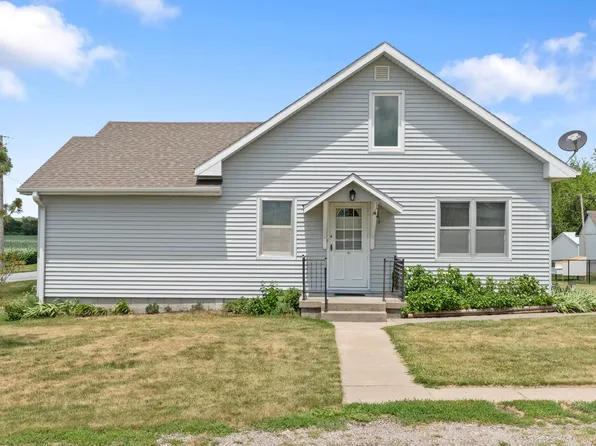 302 Main St, Mineola, IA 51554