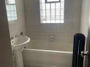 2445 Birdsall St APT 4, Blue Island, IL