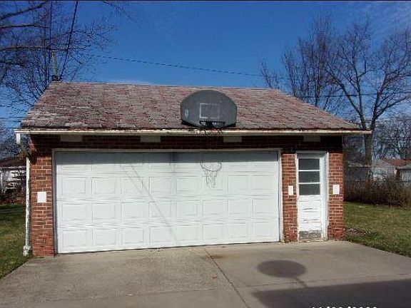 2nd image of 15913 Steinway Blvd