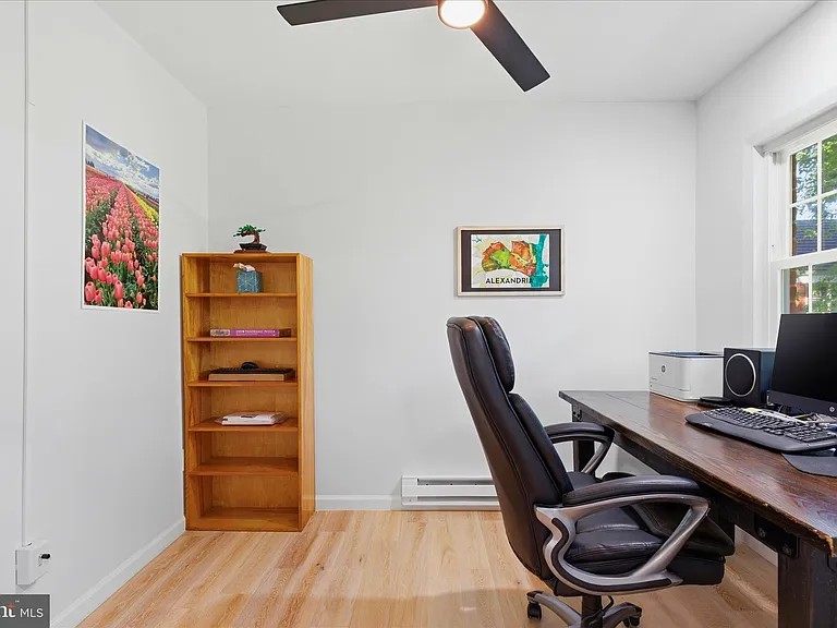 3454 Martha Custis Dr — Photo 9