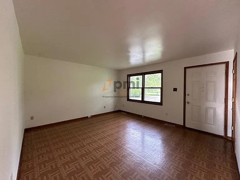 732 N State Road 149 — Photo 5