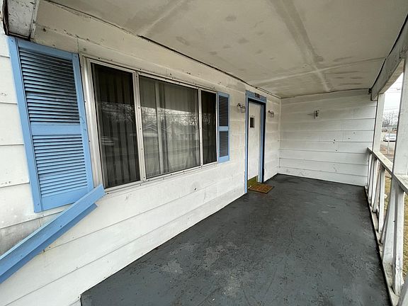 2nd image of 1816 Wilcox Blvd
