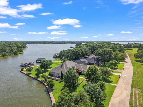 229 Lakeside Dr, Malakoff, TX 75148