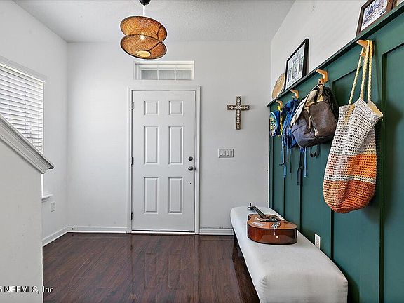 3rd image of 15391 TURKOMAN Circle
