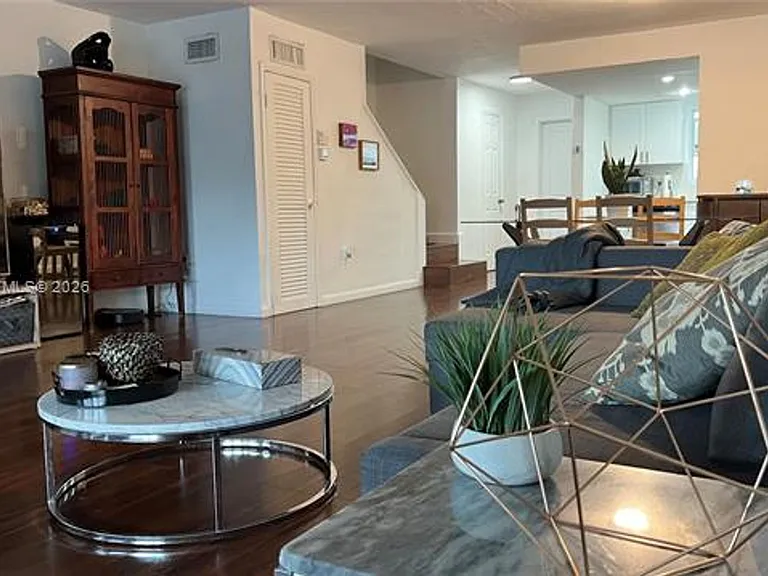 2061 NE 123rd St #Townhouse 2061 — Photo 6