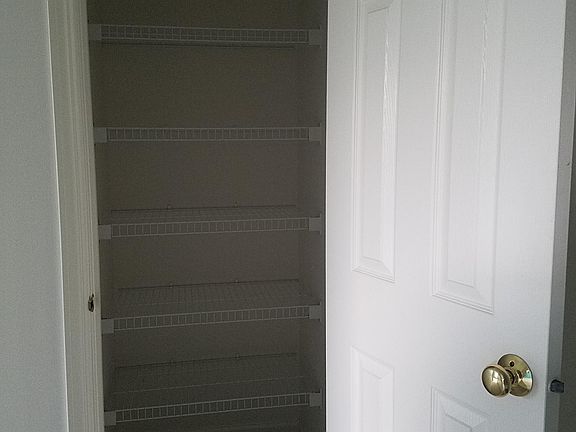 5th image of 2210 Carpenter Ave