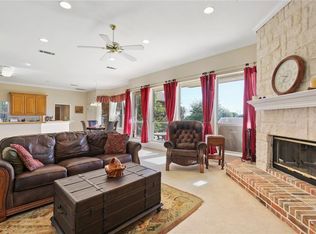 10316 Round Hill Rd, Fort Worth, TX 76131