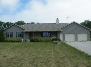 290 Half Mile Rd, Algoma, WI 54201