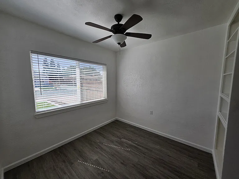 516 S Veach Ave — Photo 14