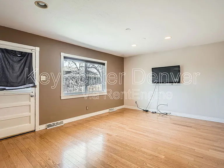 7603 E Bates Dr — Photo 6