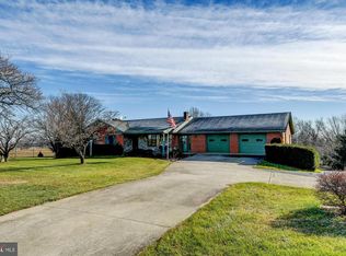 9 W McKinley Rd, Delta, PA 17314