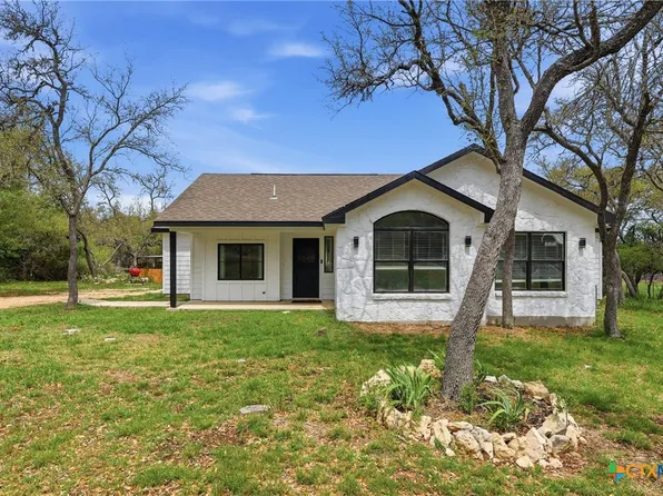 297 Rust Ranch Rd, Blanco, TX 78606