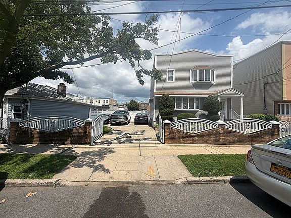 2nd image of 649 E 86th St