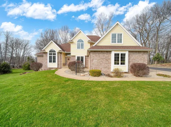 4830 Stonewood Dr, Jackson, MI 49201