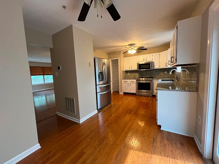 2495 Deerfield Ln — Photo 4