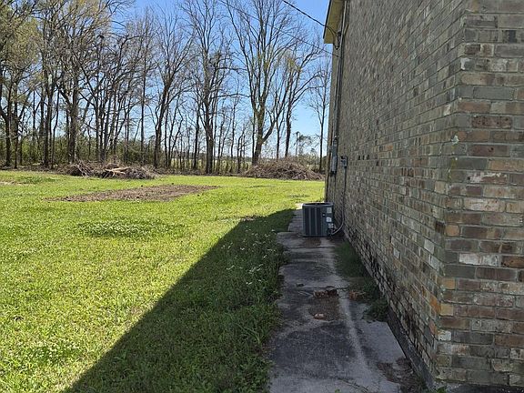4th image of 9741 Cane Bayou Rd