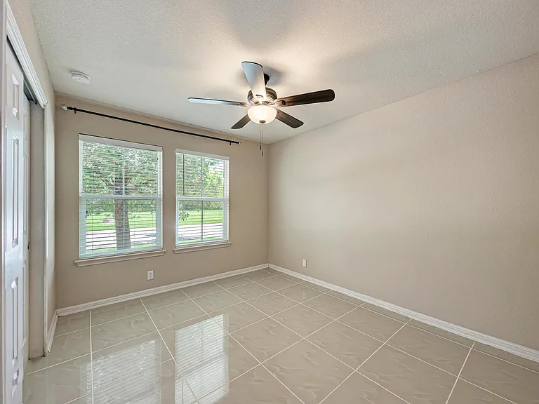 Second bedroom continued