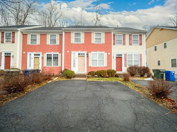 4 Villa Pkwy #4B, Highland Falls, NY 10928
