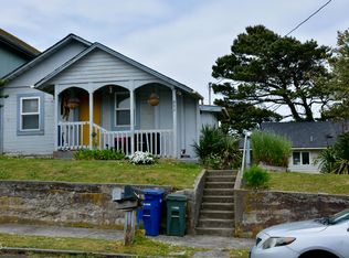 130 SW Brook St, Newport, OR 97365