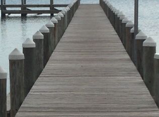 4798 Soundside Dr, Gulf Breeze, FL 32563