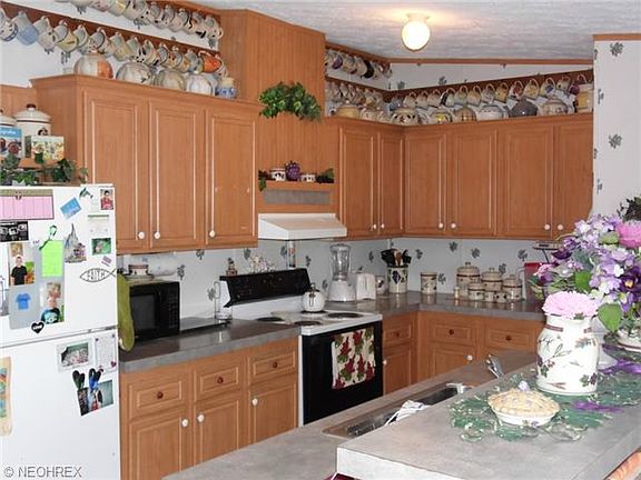 4th image of 1605 Stephens Ln