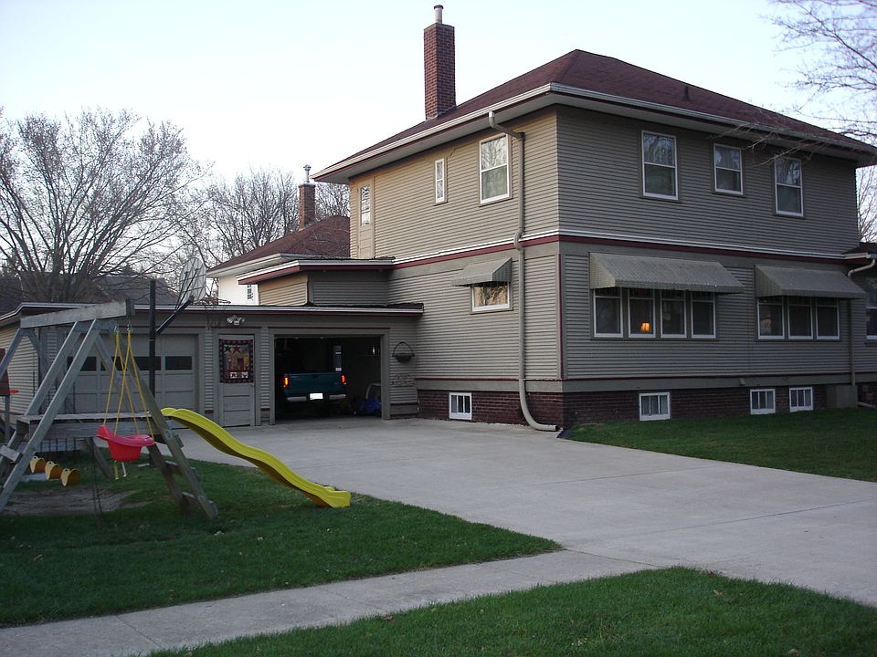 1st image of 406 N Clark St