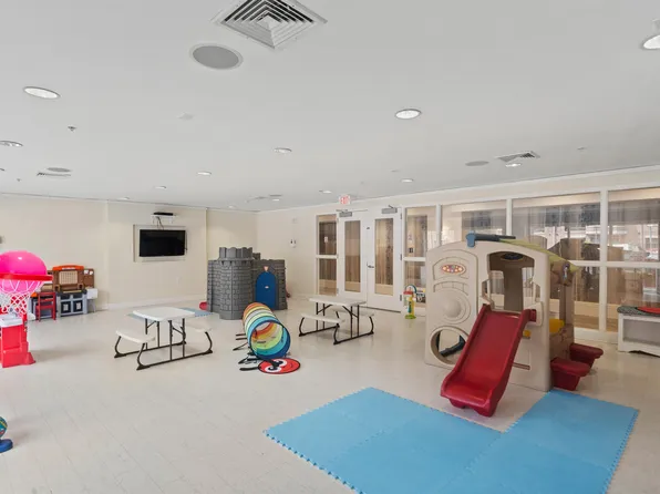 20 Avenue At Port Imperial image 28 of 45