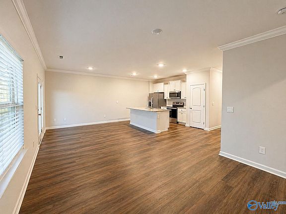 3rd image of 6578 Moon Crest Ln NW