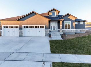 2412 Puccinelli Pkwy, Elko, NV 89801
