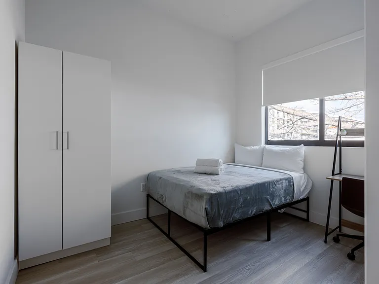 Saffron Apartments — Photo 67