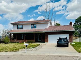 7 Sandcastle Ct, Pueblo, CO 81001