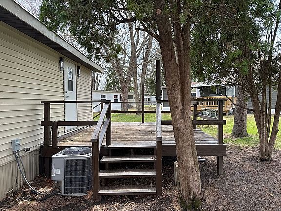 4th image of 105 Fawndale Dr
