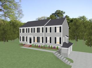 53 Clapp Rd, Rochester, MA 02770