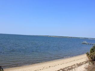 52 Westway Dr, Southampton, NY 11968