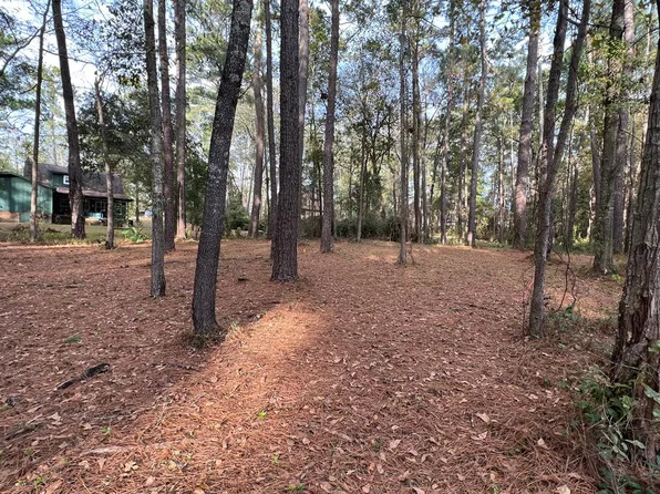 107 Whispering Woods Cv, Thomasville, GA 31757