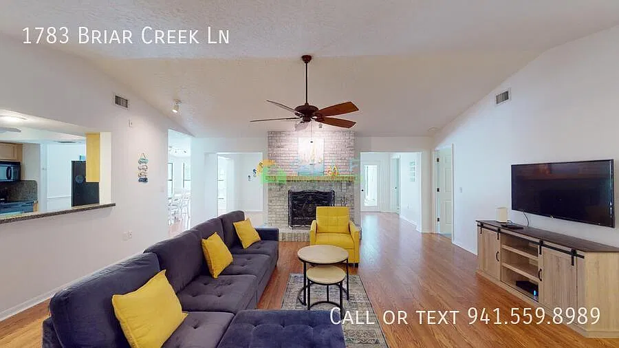 5 bed, 2.0 bath, 2393 sqft, $3,750 — Photo 3