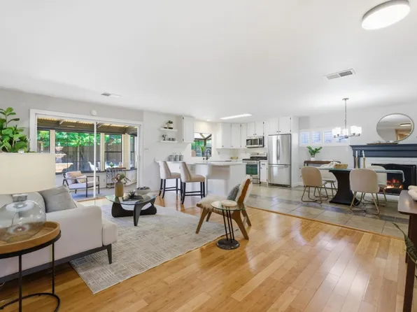 7516 Shady Hollow Dr, Newark, CA 94560