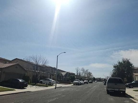 5th image of 15013 Sorrel Rd