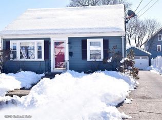 27 Halliday St, Pawtucket, RI 02861