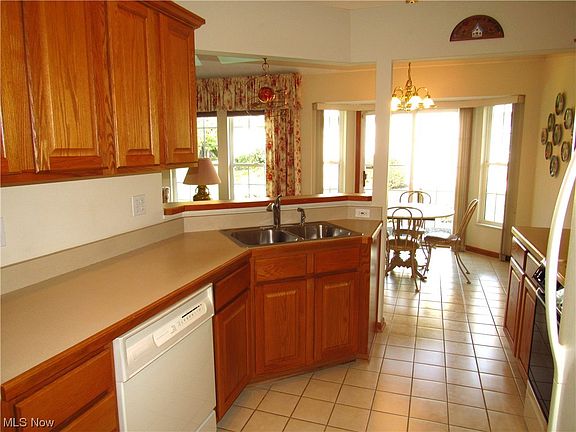2nd image of 16866 Eaton Ct
