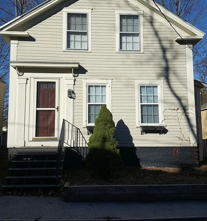 8 Lincoln St